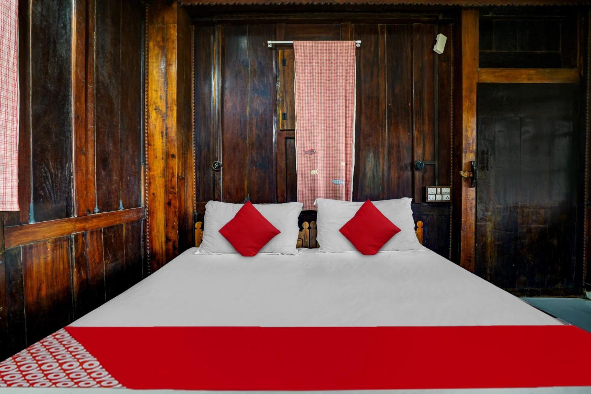 Oyo Flagship Meadow View Inn Thekkady Exteriör bild