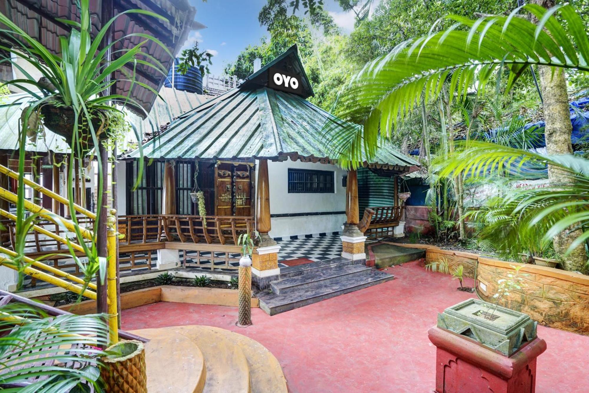 Oyo Flagship Meadow View Inn Thekkady Exteriör bild